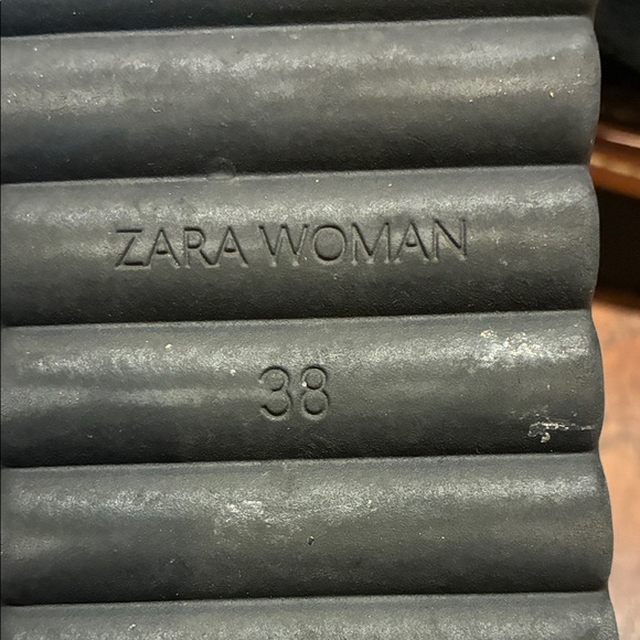 Zara Black and Brown Women's Sandals - Picture 9 of 9